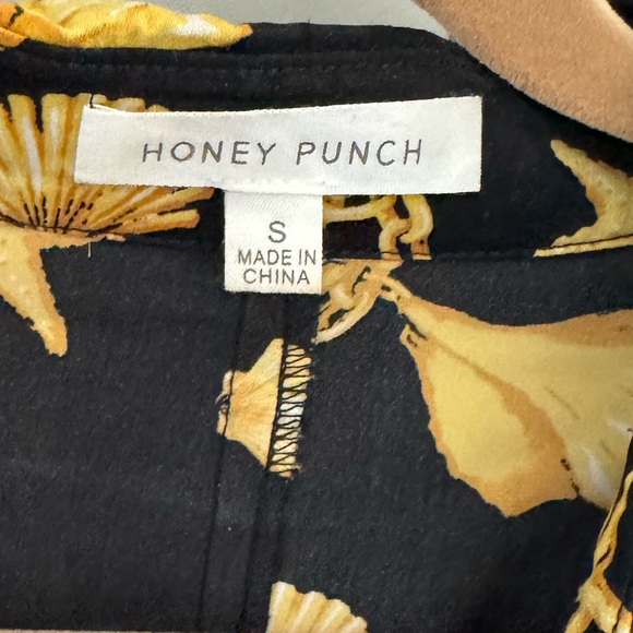 Blouse with fringe - Picture 4 of 4